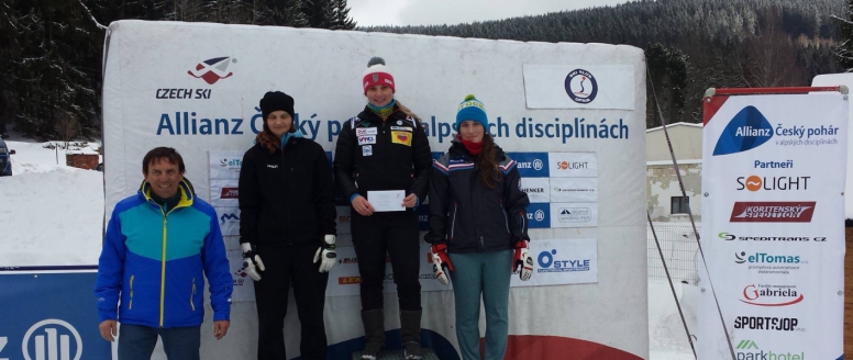 ALLIANZ Český pohár 2015: ve slalomech v Karlově vládla Smutná, mezi muži zvítězili Berndt a Kotzmann