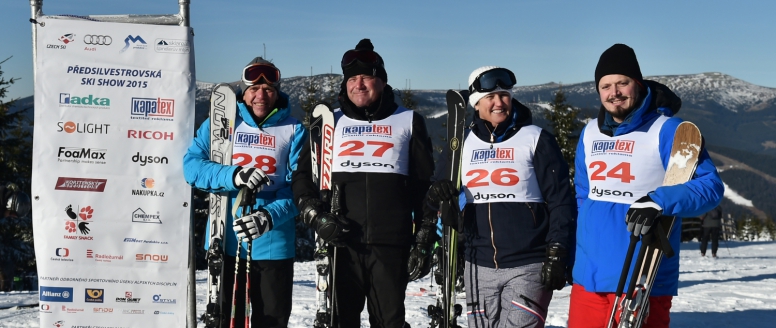 Na Předsilvestrovské Ski Show se společně představily legendy i naděje budoucnosti