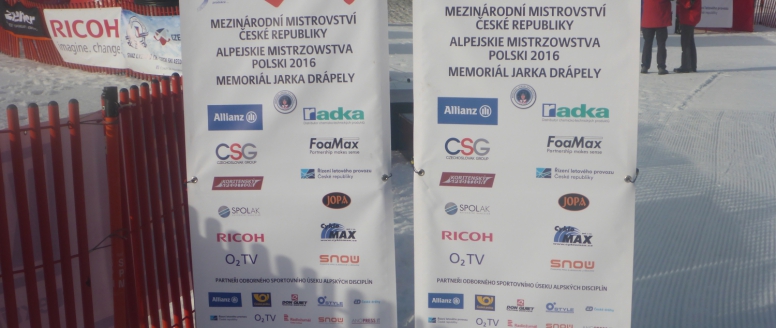 Ve slalomu na MČR vedou po 1. kole Kryštof Krýzl a Martina Dubovská