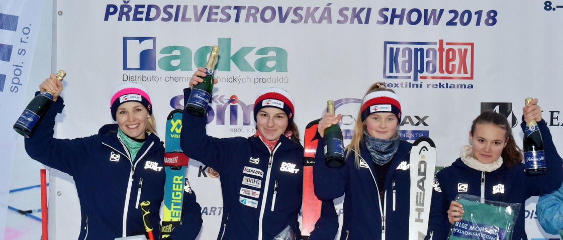 Alpští lyžaři oslavili závěr roku na Předsilvestrovské Show: zvítězili Nováková a Skořepa