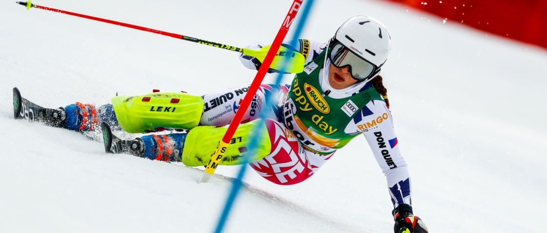 Kvarteto slalomářů v čele s Gabrielou Capovou startuje v Levi