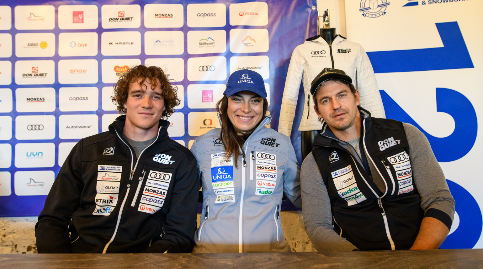 Reprezentace alpských lyžařů vyhlíží start nové sezony