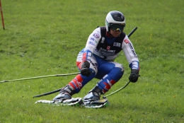 Adéla Kettnerová při slalomu (foto: Aleš Kettner)