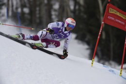 Martina Dubovská na trati obřího slalomu v Aspenu