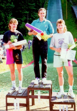 Po závodě v Rožnově v květnu 1993 - zleva Ladislav Dluhoš, Jiří Parma, František Jež