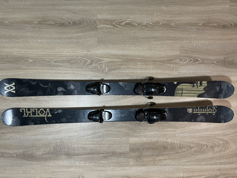 Lyze Völkl- freeride 138 cm
