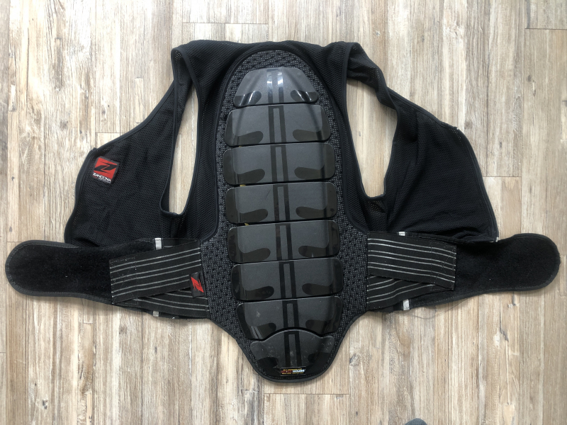 Chránič páteře Zandona