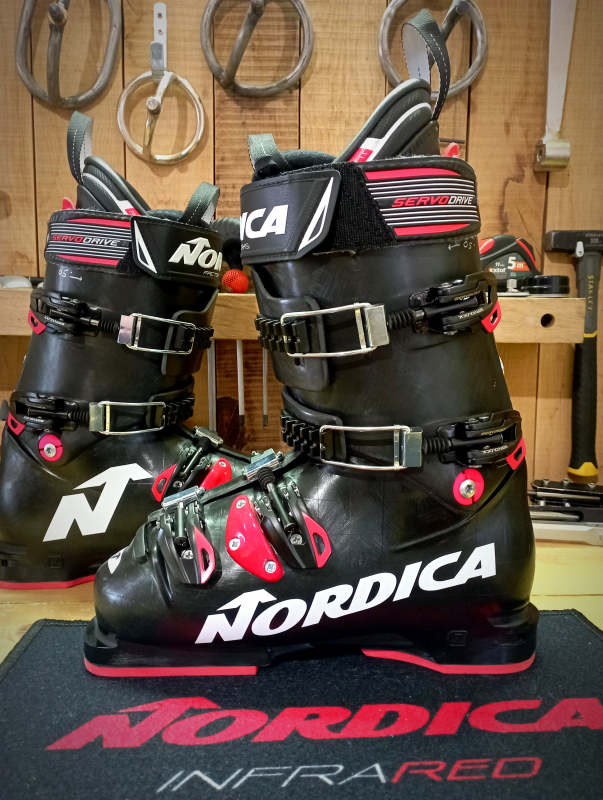 Nové lyžáky Nordica Dobermann WC, vel. 26