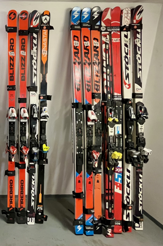 lyže SG + DH, různé páry