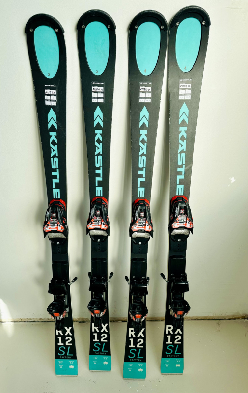 Kästle SL 137 cm, r=9,0, 2 páry