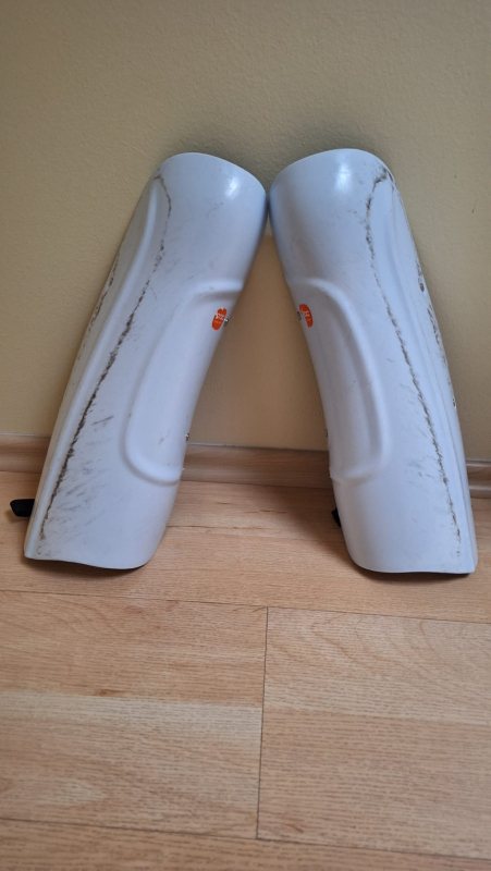 Slalomové chrániče holení POC