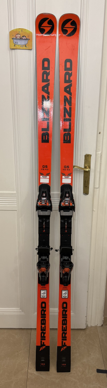 Juniorské obřačky Blizzardy 188cm r30 super stav!