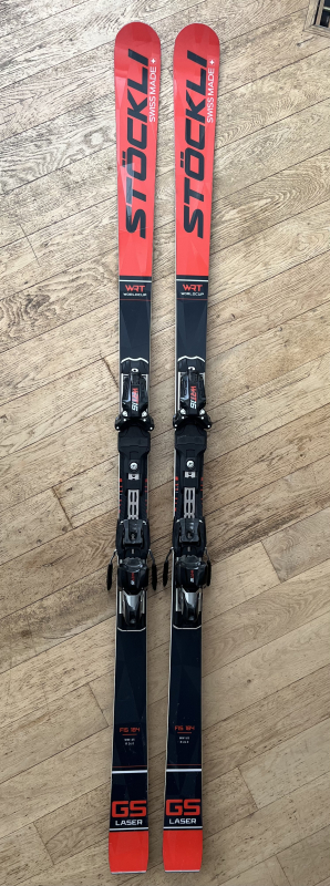 Prodám lyže STÖCKLI GS Laser FIS 184 cm R 24.0