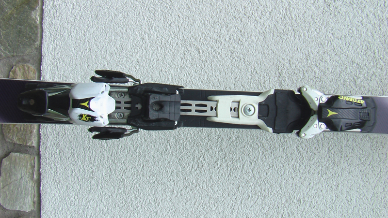 KOMPLETNÍ VÁZÁNÍ NA JEDNU LYŽI ATOMIC - X16