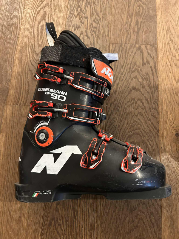 Lyžařské boty NORDICA Dobermann 24/24,5 - tvrdost 90