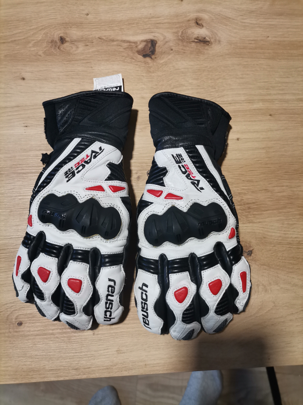 Závodní rukavice Reusch