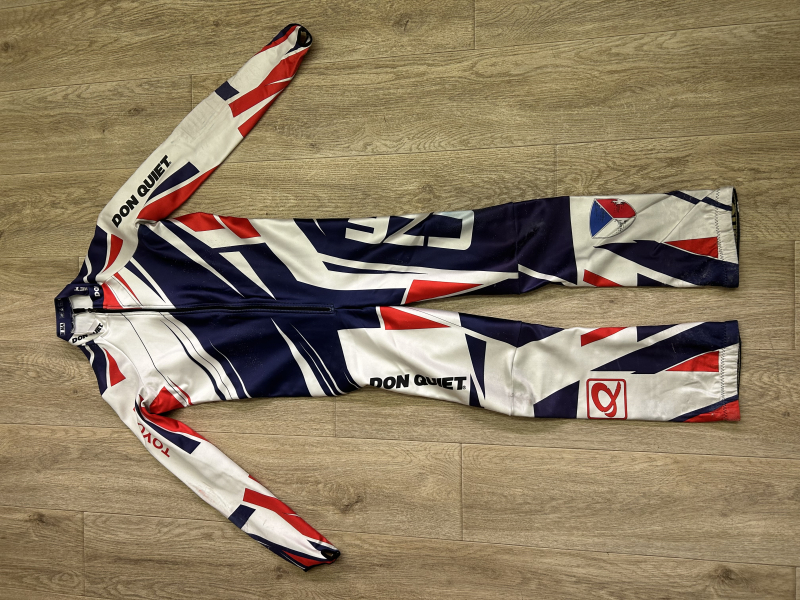 Lyžařská kombinéza