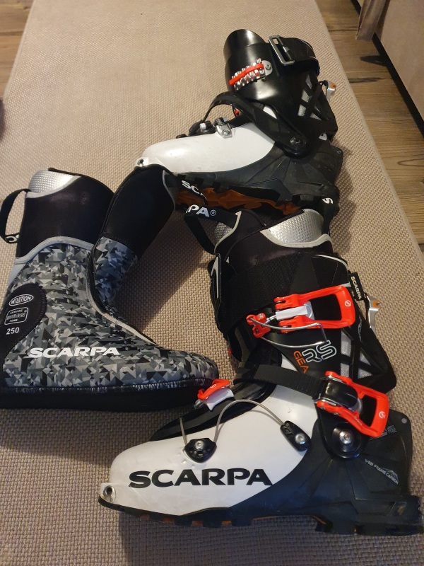 Skialpove boty scarpa gea rs