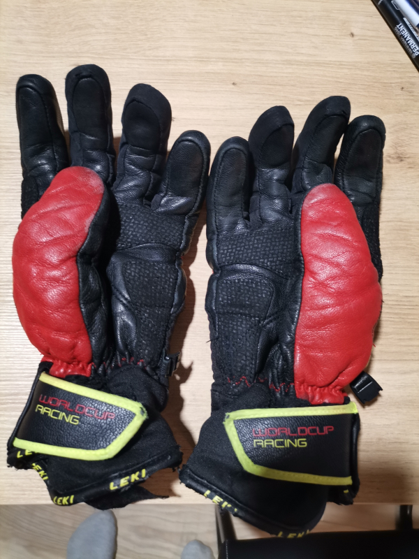 Lyžařské rukavice Leki