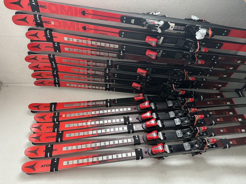 Sjezdové vybavení po Tereze Nové