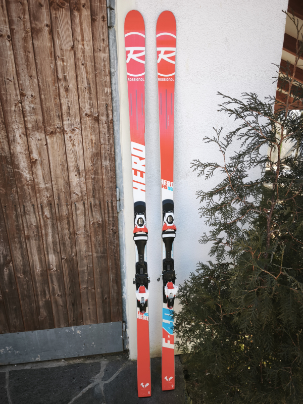 SG 200/r40 závodní SG obračky Rossignol, Look zánovní