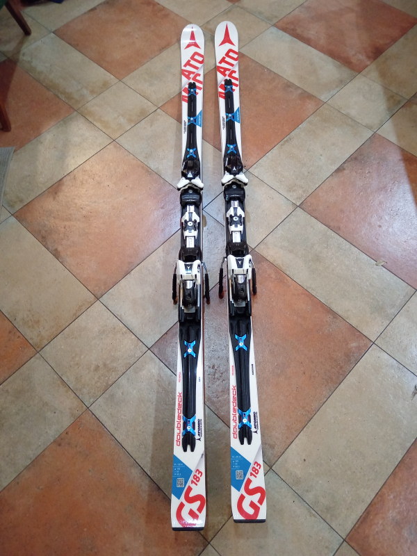 Atomic Redster FIS 183cm, R=30m