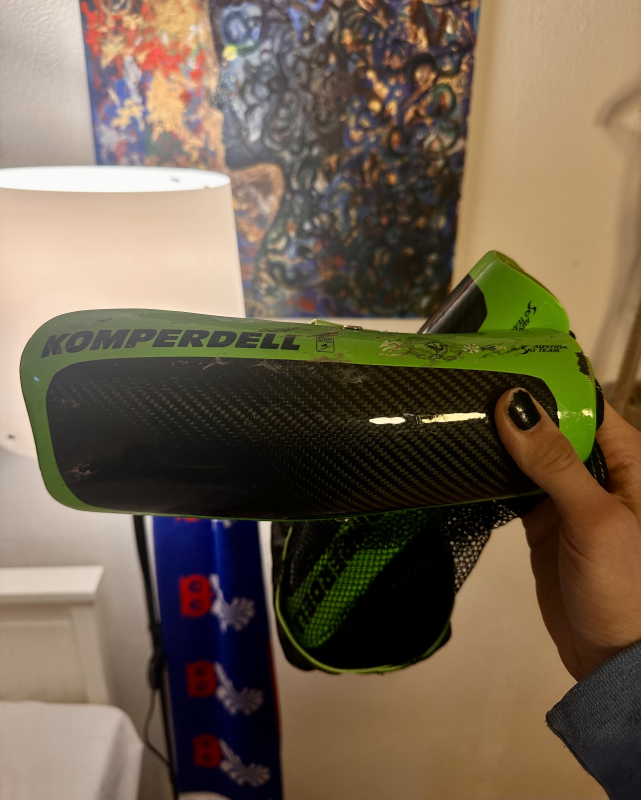 Komperdell Carbon chrániče na předloktí