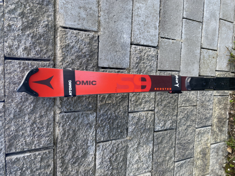 Lyže Atomic Redster S9 165cm FIS + vázání ICON 12/16