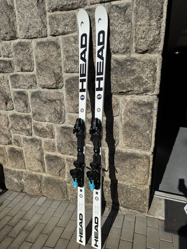 GS 181 cm, R 25,0m