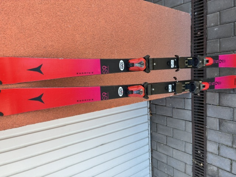 Prodám Atomic S9 145cm