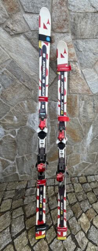 starší závodní lyže ATOMIC SG 201cm/R33 a GS 183cm/R23