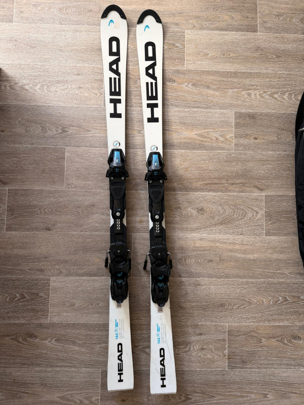 Prodám HEAD 144cm, Worldcup Rebels eSL