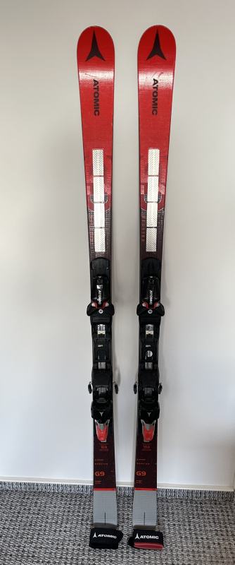 Juniorské závodní lyže ATOMIC REDSTER G9 FIS 159 cm