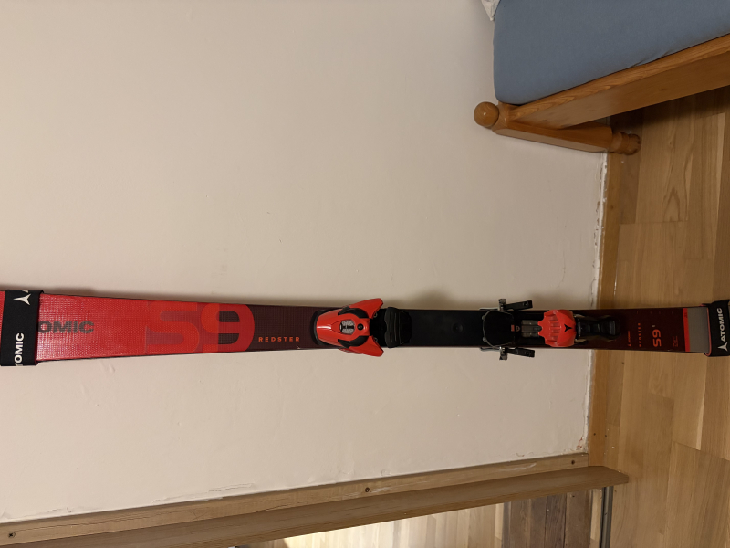 ATOMIC REDSTER S9 145 cm
