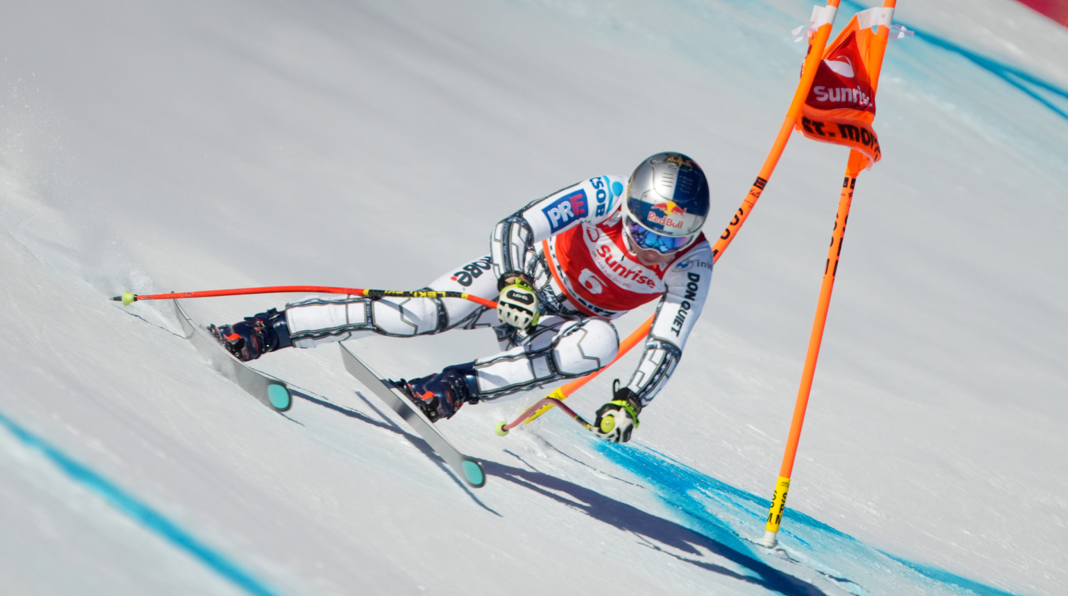 Ledecká si oproti pátku polepšila, ve druhém sjezdu skončila těsně za Top 15