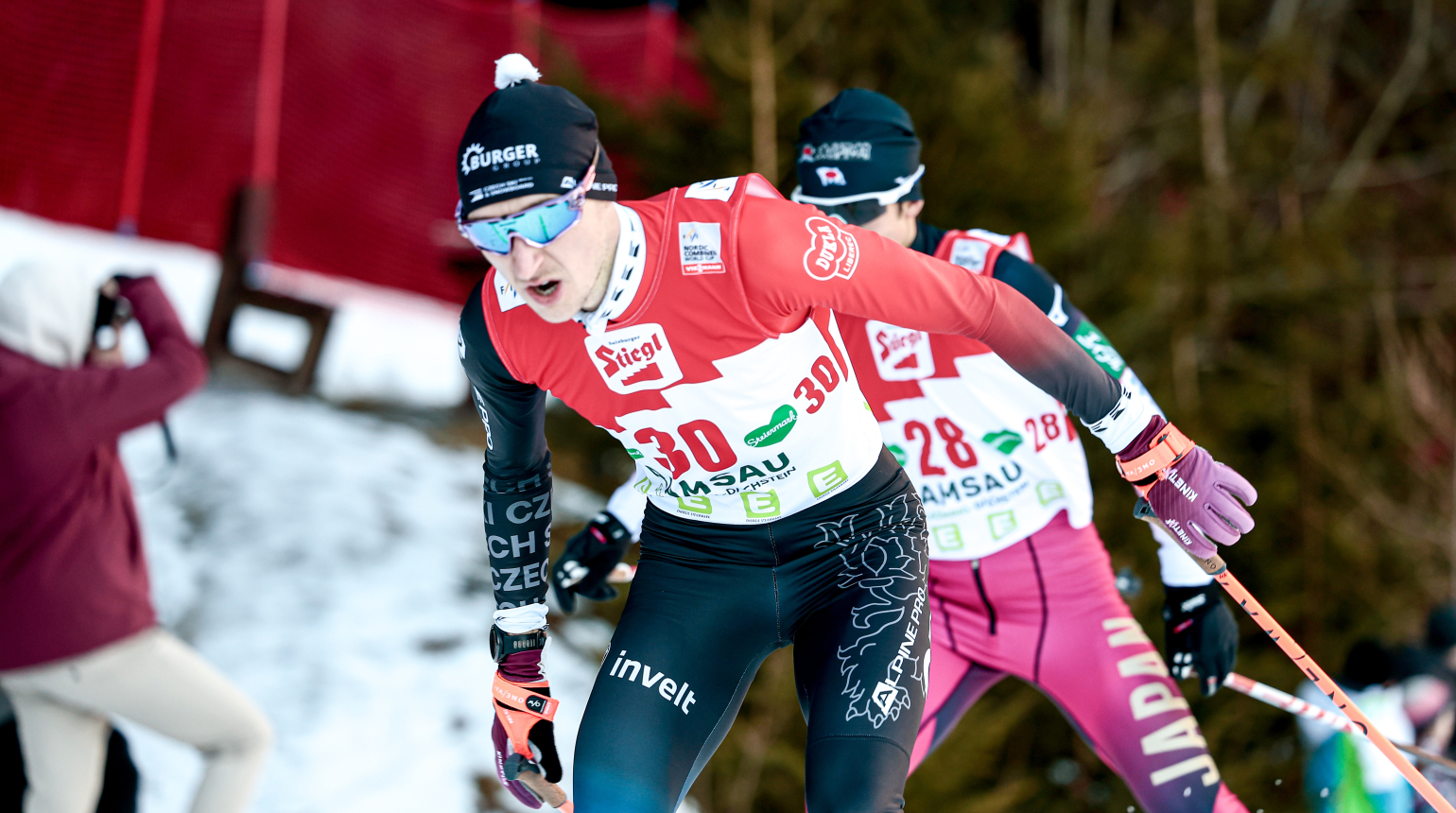 Vytrval se dostal do elitní třicítky, na bodech také Konvalinka