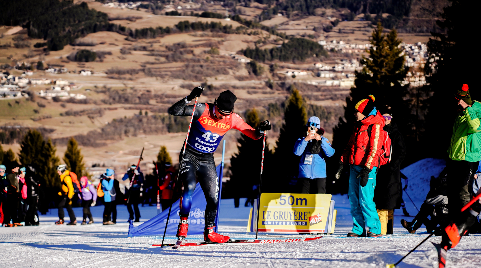 Únava, křeče i zatuhlé nohy. Hlavně vyškrábat se nahoru, věděl Tuž při premiéře na Alpe Cermis