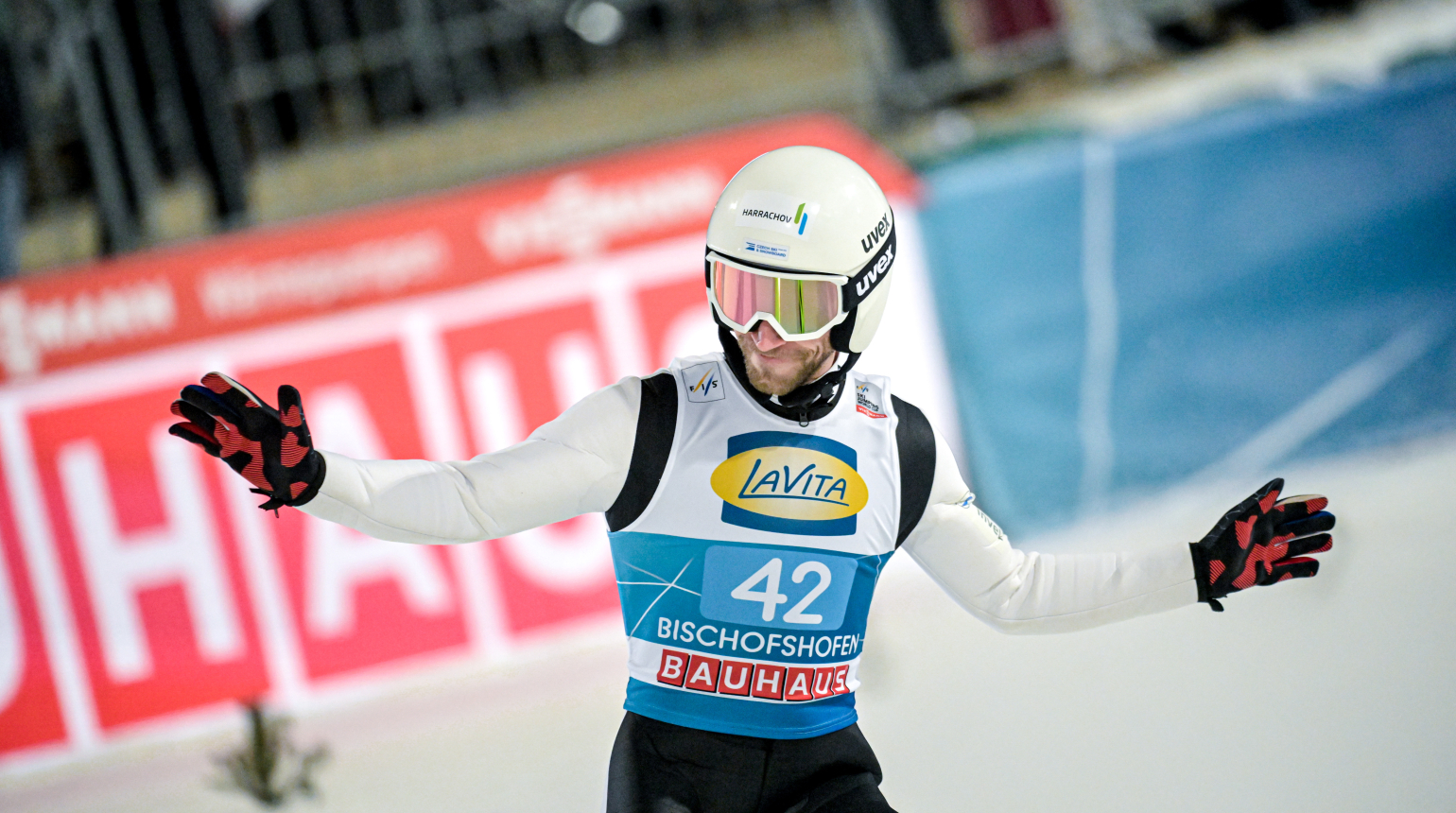 Koudelka v Sapporu vybojoval 21. místo v kvalifikaci. V Číně ženy bez bodů