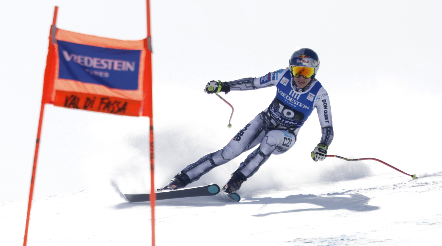 Ledecká uzavřela Světový pohár ve Val di Fassa. Dojela těsně za elitní desítkou