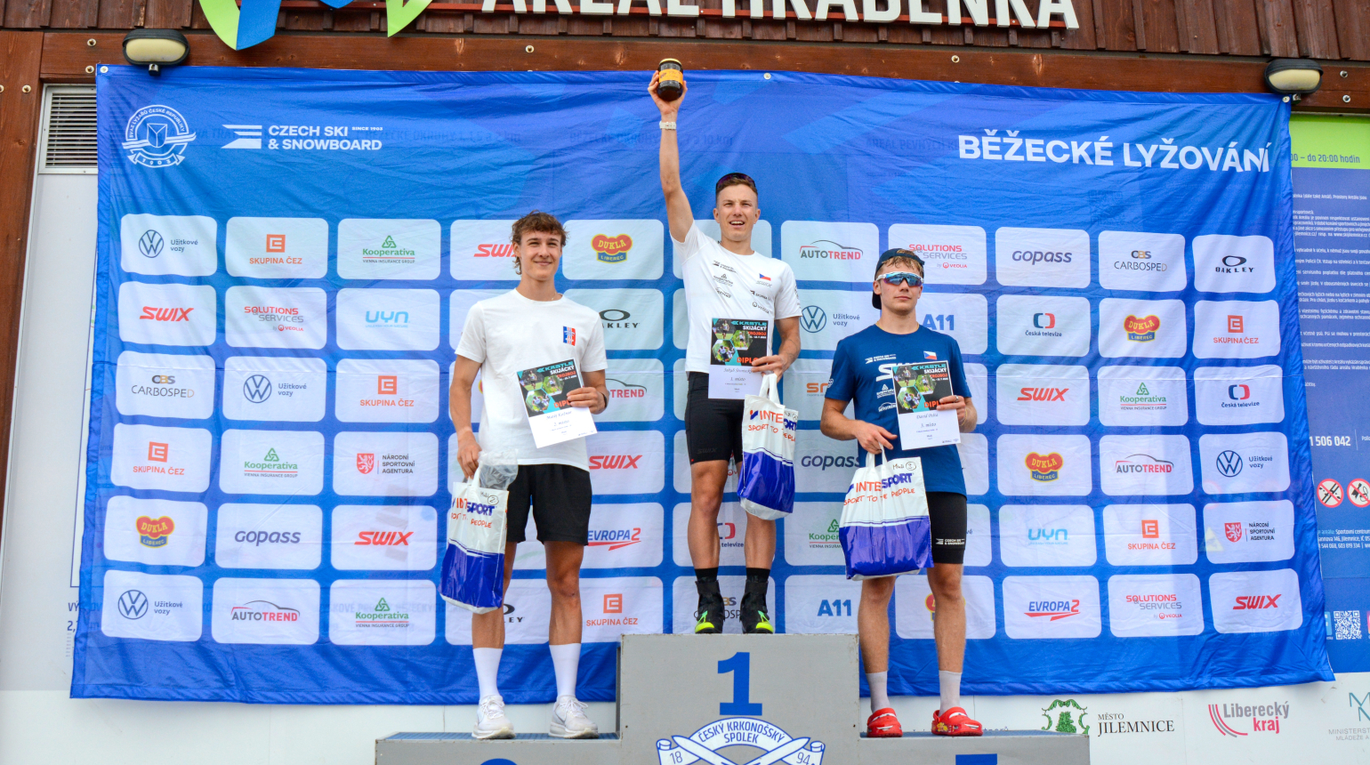 Skijácký trojboj ovládli Jakub Štvrtecký a Kateřina Janatová