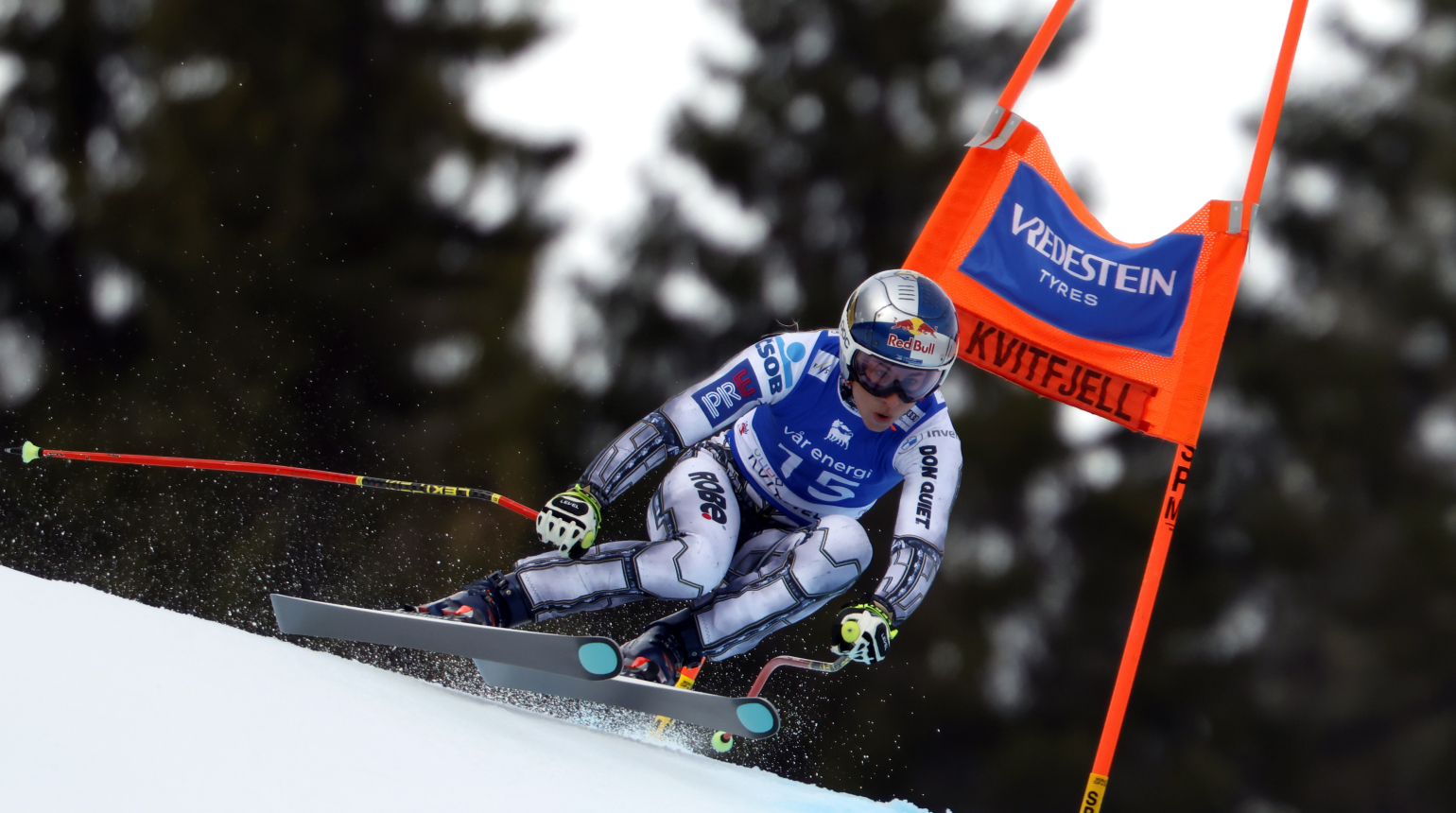 Ledecká představila nový tým. Lyže ji nadchly, na snowboardu chce závodit častěji