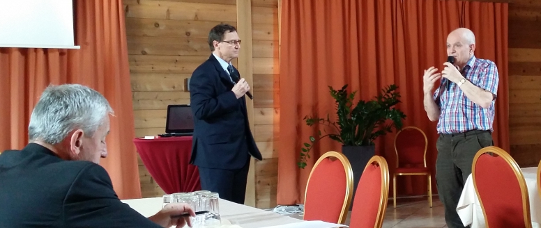 Symposium sportovní medicíny Dříteč: Odborné přednášky si vyslechly i snowboardcrossařka Samková a boulařka Sudová