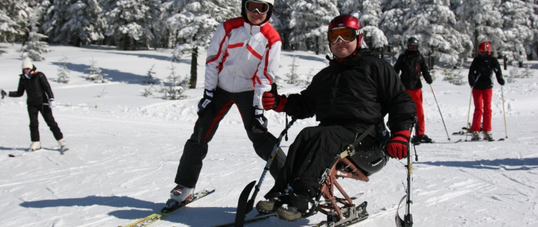 Výukové lyžařské kurzy pro handicapované v zimní sezóně 2014/15