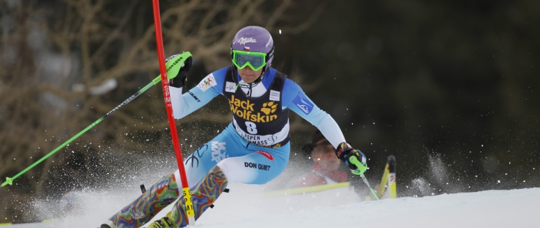 Ve švédském Are se jedou obří slalomy a slalomy SP v alpském lyžování mužů i žen. Dosáhne Strachová ve slalomu na stupně vítězů?