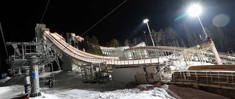 V Nižním Tagilu trápil skokany vítr, v jednokolovém závodu byl nejlepší sedmnáctý Jan Matura