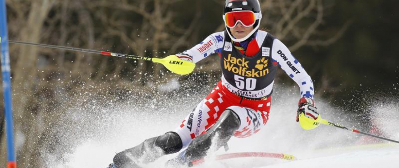 Sjezd a super-G SP žen v Cortině přesunuty, muži ve slalomu ve Wengenu nebodovali, Bank před Lauberhornem, Dubovská 2. ve slalomu FIS v Gaalu