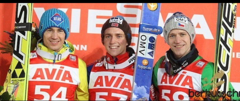 Drama do poslední chvíle, Koudelka předvedl neskutečný závěr a v Titisee znovu stál na stupních