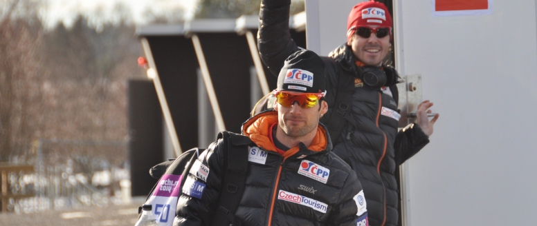 Vyloženě nadšený nejsem, ale spokojený ano, říkal Dušan Kožíšek po úspěchu ve sprintu dvojic na MS. Mně kdyby tohle někdo dal před závodem, tak to beru a ani nejedu, oponoval Aleš Razým