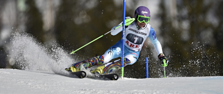 Šárka Strachová bude zítra bojovat o stupně vítězů ve Světovém poháru