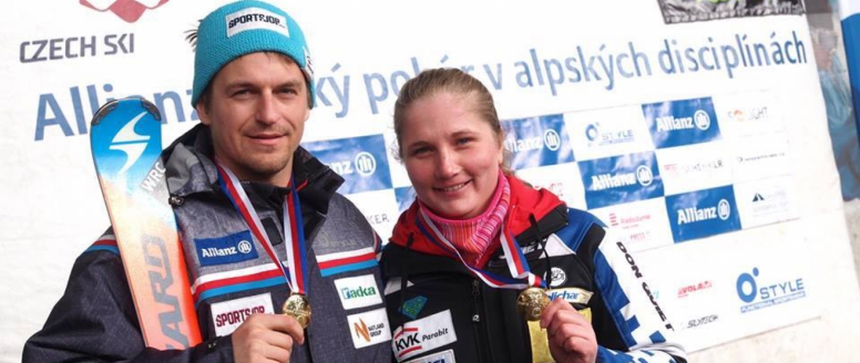 Mistry České republiky 2015 ve slalomu jsou Kryštof Krýzl a Michaela Smutná